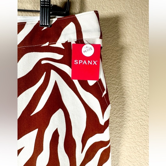 NWT Spanx On-the-Go Printed Ankle Slim Straight Pant Clay Zebra Stripe Petite XL - Picture 16 of 16